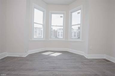 Main picture of 2345 W Sergeant St