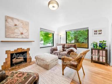 Main picture of 1602 S 100