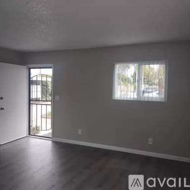 Main picture of 650 Palm Ave