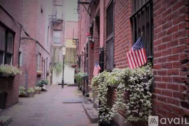 Main picture of 2 Champney Pl