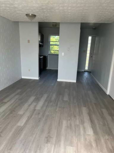 Main picture of 310 Oberlin Rd
