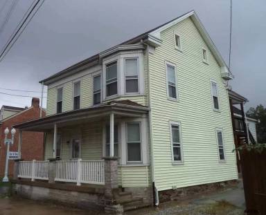 Main picture of 15 S Main St