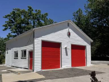 Main picture of 5621 Dunsmuir Ave