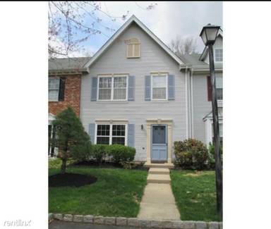 Main picture of 393 Hadleigh Ln