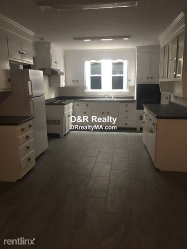 Main picture of 547 Broadway