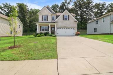 Main picture of 1055 Ross Farms Blvd
