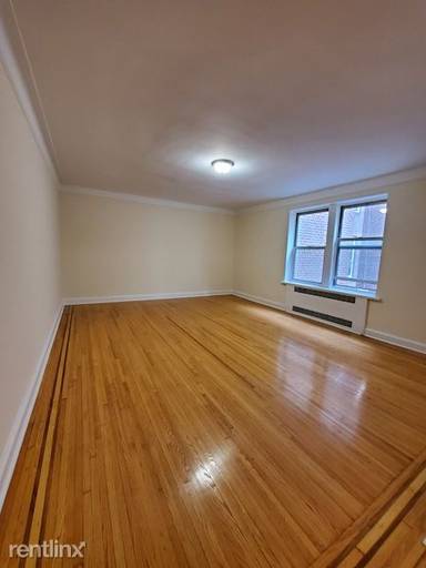 Main picture of 10905 72nd Ave