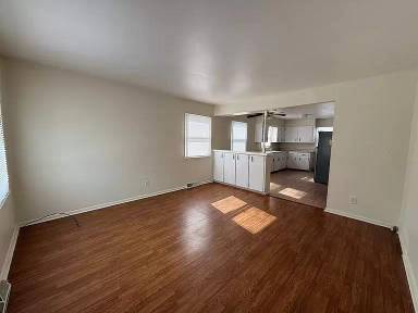 Main picture of 3731 Kalamazoo Ave SE