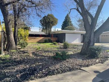 Main picture of 1412 Whitewood Pl