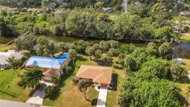 Main picture of 1609 Harmony Dr
