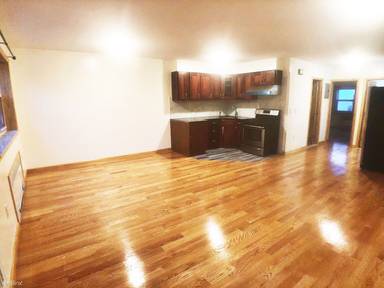 Main picture of 60 Bay 40th St