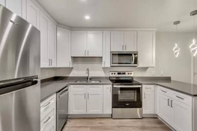 Main picture of 172 W Clinton Ave