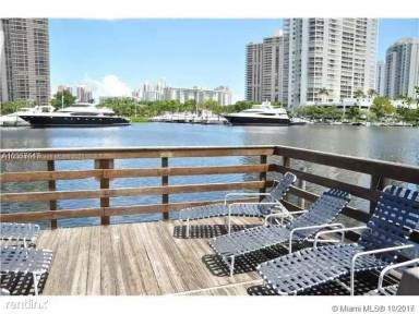 Main picture of The Yacht Club At Aventura