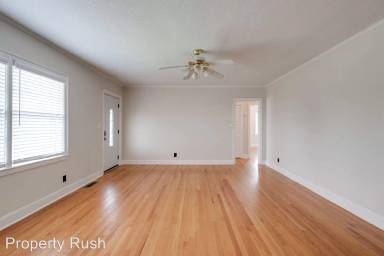Main picture of 807 Woodland Ave