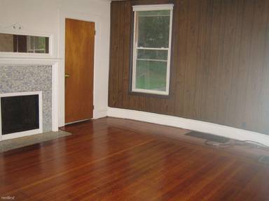 Main picture of 5704 Darlington Rd