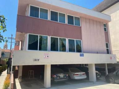 Main picture of 1803 N Berendo St