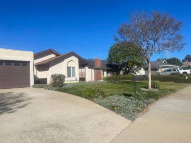 Main picture of 1545 Diane Dr