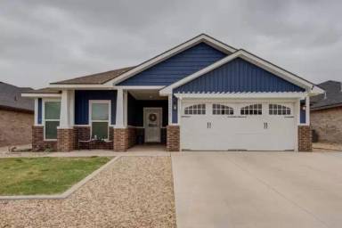 Main picture of 2305 144th St