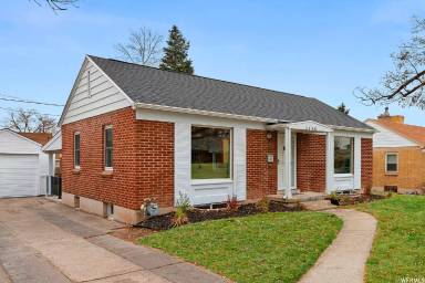 Main picture of 2148 E Garfield Ave