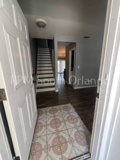 Main picture of 832 W 25th St