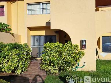 Main picture of 13705 SW 84th St