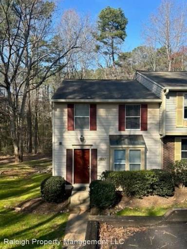 Main picture of 1914 Fox Sterling Dr