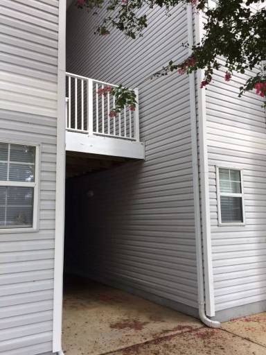 Main picture of 604 Shoreham Ct