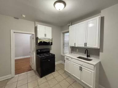 Main picture of 5304 Palisade Ave