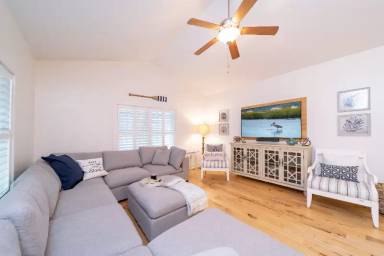 Main picture of 613 Lee Ave