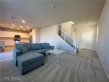 Main picture of 8940 Sky Lux Pl