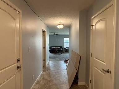 Main picture of 2917 Queencastle Dr