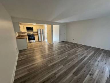 Main picture of 323 Gillespie Ave