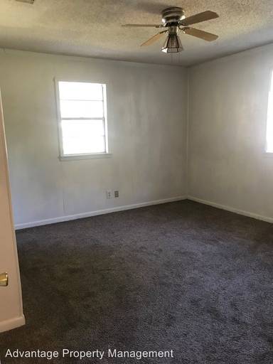 Main picture of 200 N 6th St
