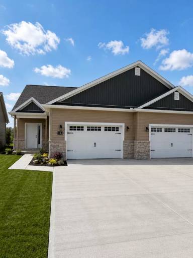 Main picture of 913 Green Mill Rd