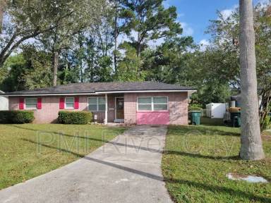 Main picture of 7819 Lisa Dr E