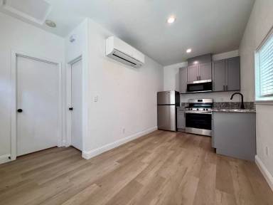 Main picture of 1017 U St