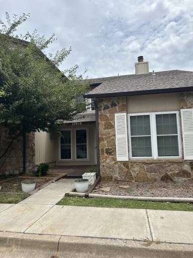 Main picture of 13910 Crossing Way E