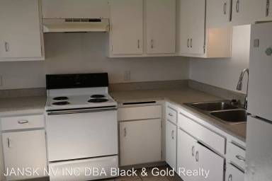 Main picture of 2202 1/2 Marlin Ave