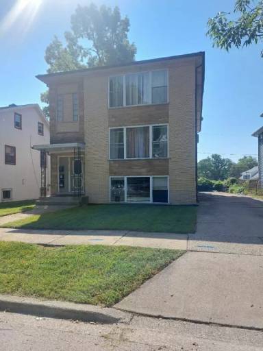 Main picture of 81 Pine Ave