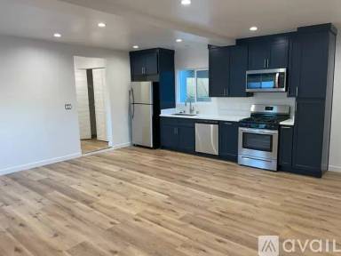 Main picture of 823 N Harvard Blvd