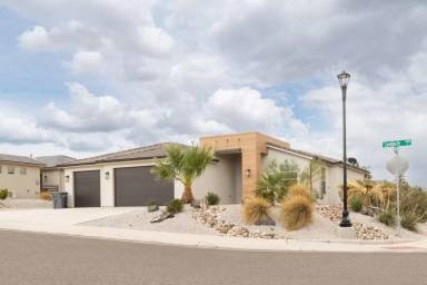 Main picture of 3076 E Lavatera Dr