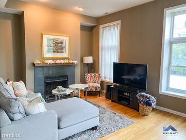 Main picture of 1756 W Division St