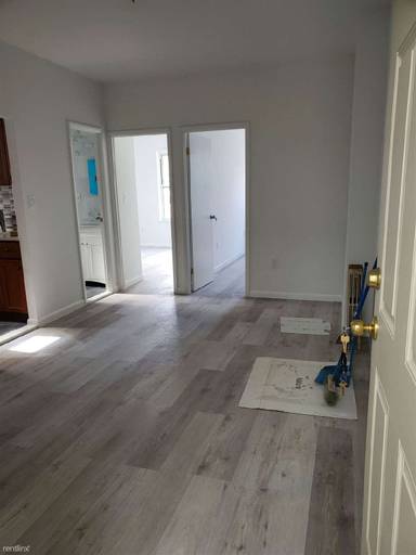 Main picture of 2361 E 21st St