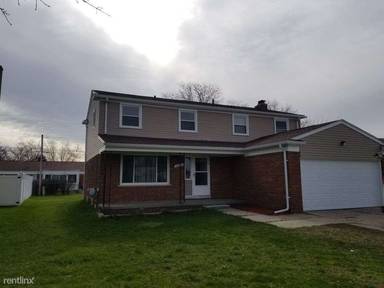 Main picture of 16015 Templar Cir