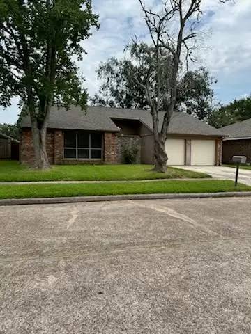 Main picture of 2411 Farriers Bend Dr