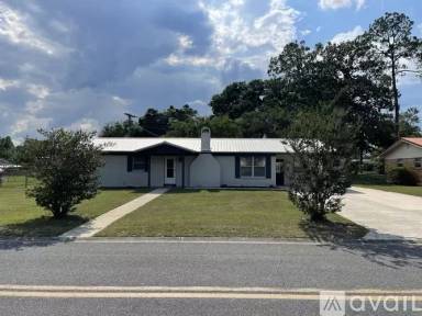 Main picture of 506 SE Llewellyn Ave