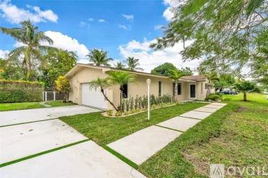 Main picture of 17505 SW 91st Ave