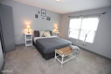 Main picture of Bowery Bayside by Cortland South