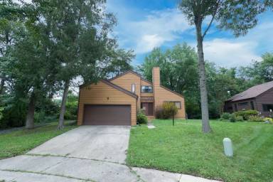 Main picture of 10343 Tailcoat Way