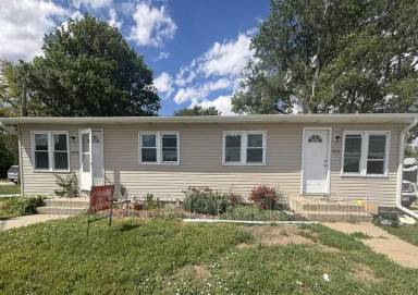 Main picture of 4708 Adams St